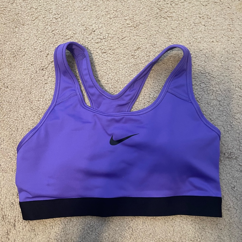 Nike Classic Womens Sports Bra